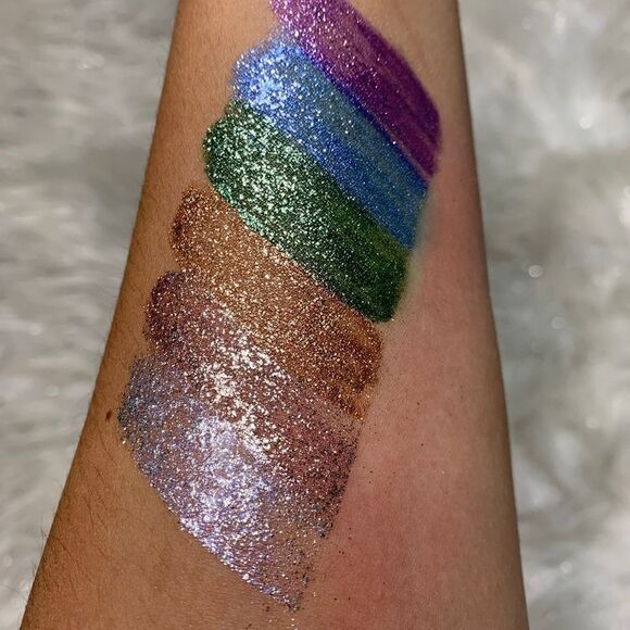 Tresluce Beauty Liquid Metallic Glitter Eyeshadow in Fire Glass- Copper - Picture 8 of 14